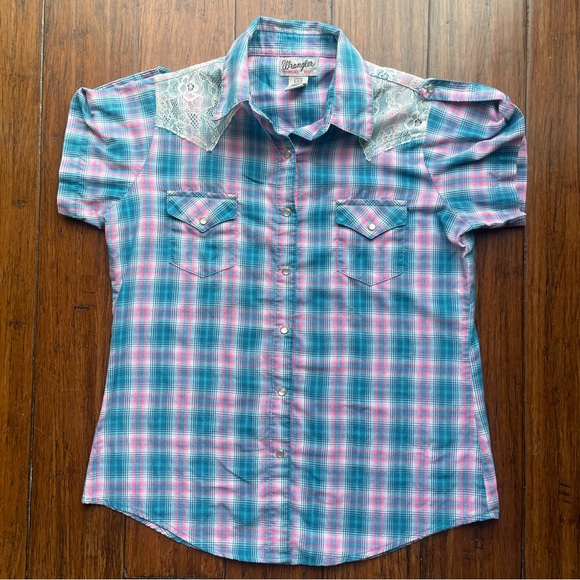 Wrangler Wrancher Womens Blue and Pink Pearl Snap Short Sleeve Top - Picture 1 of 5